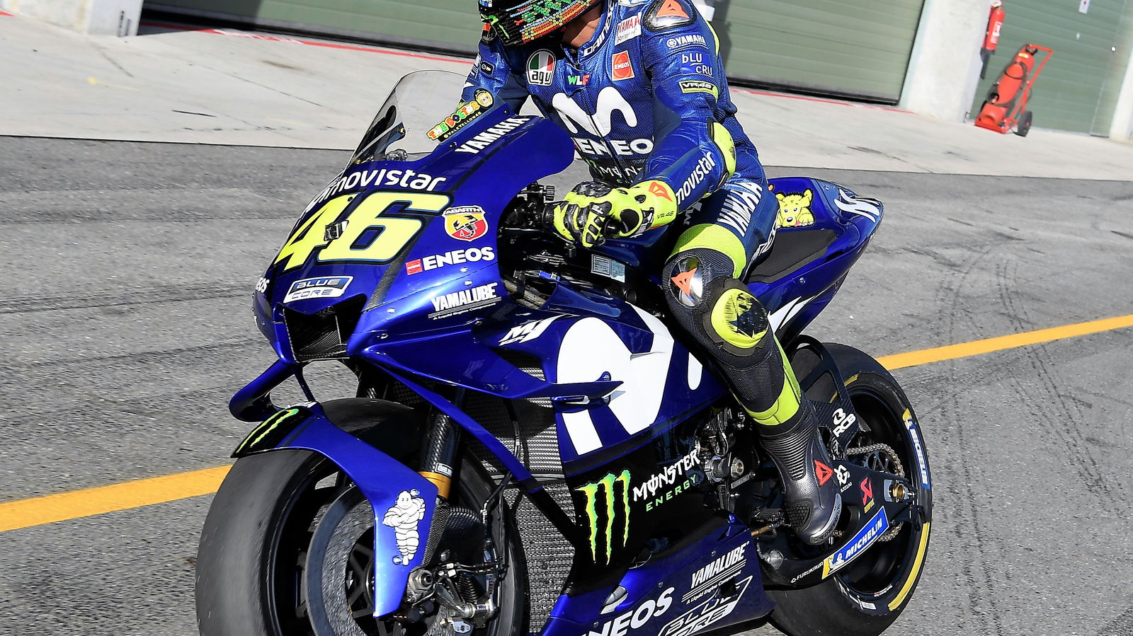 PIC: Rossi debuts Yamaha fairing update